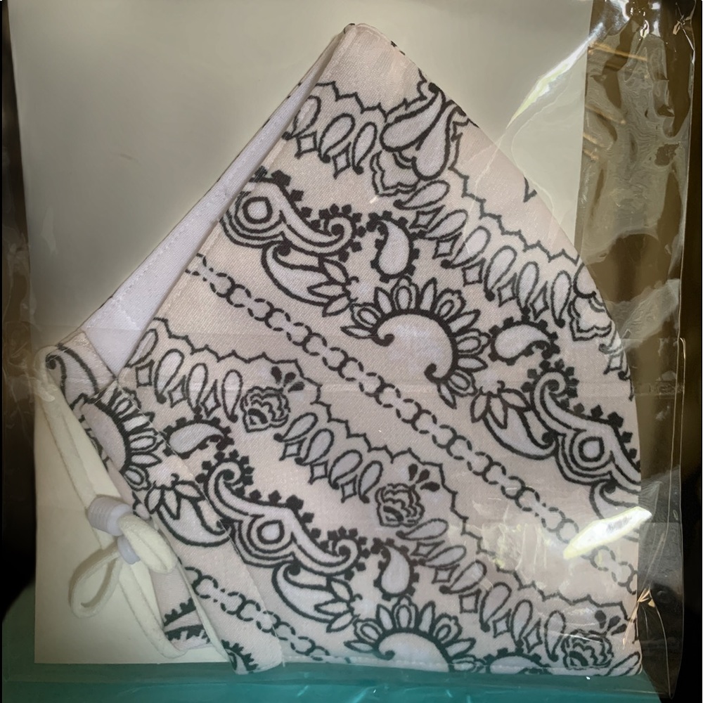 New Tory Burch printed Face Masks